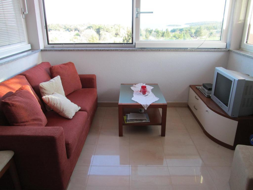 Apartments Villa Fernetich Premantura Ruang foto