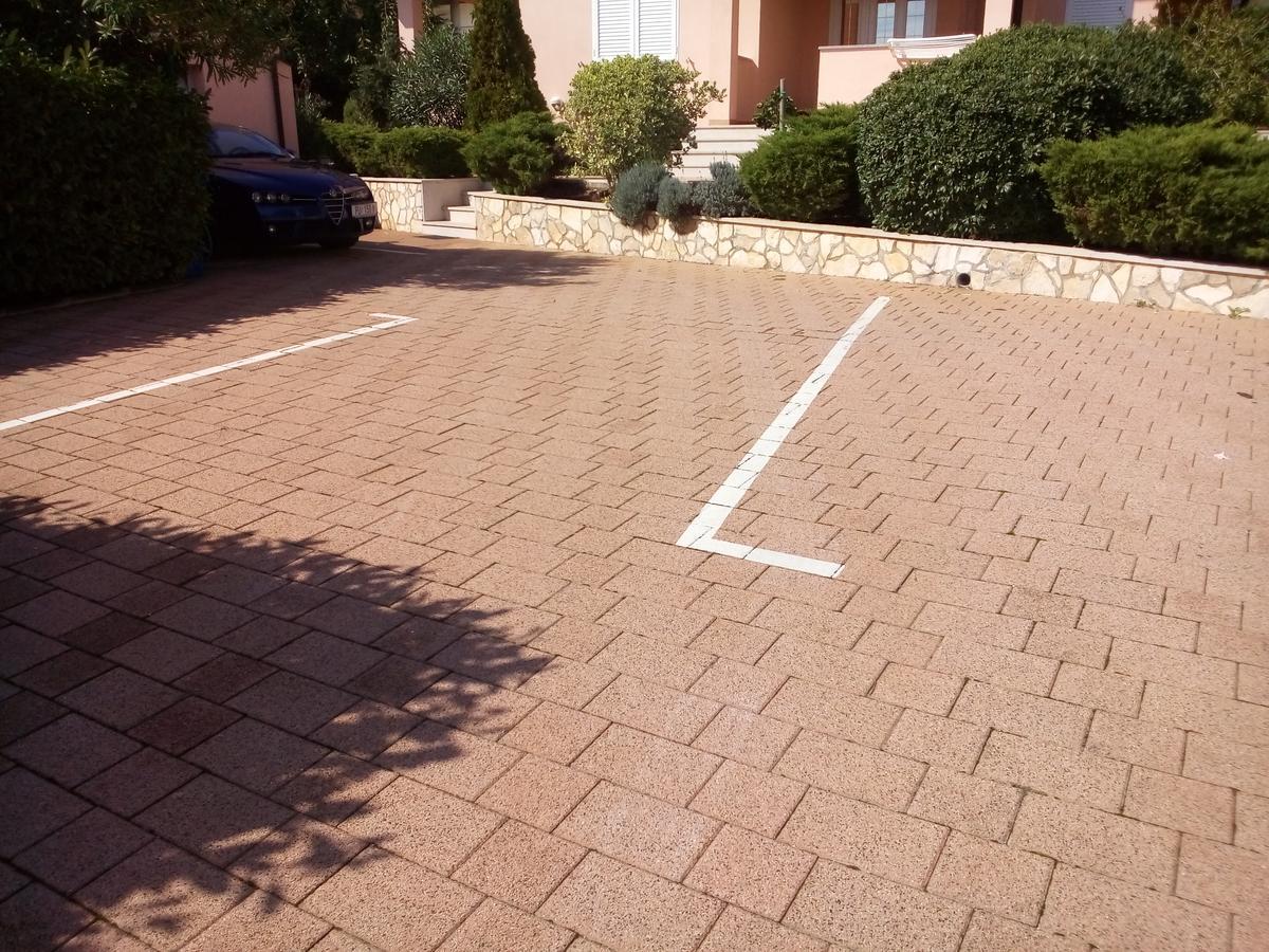 Apartments Villa Fernetich Premantura Bagian luar foto