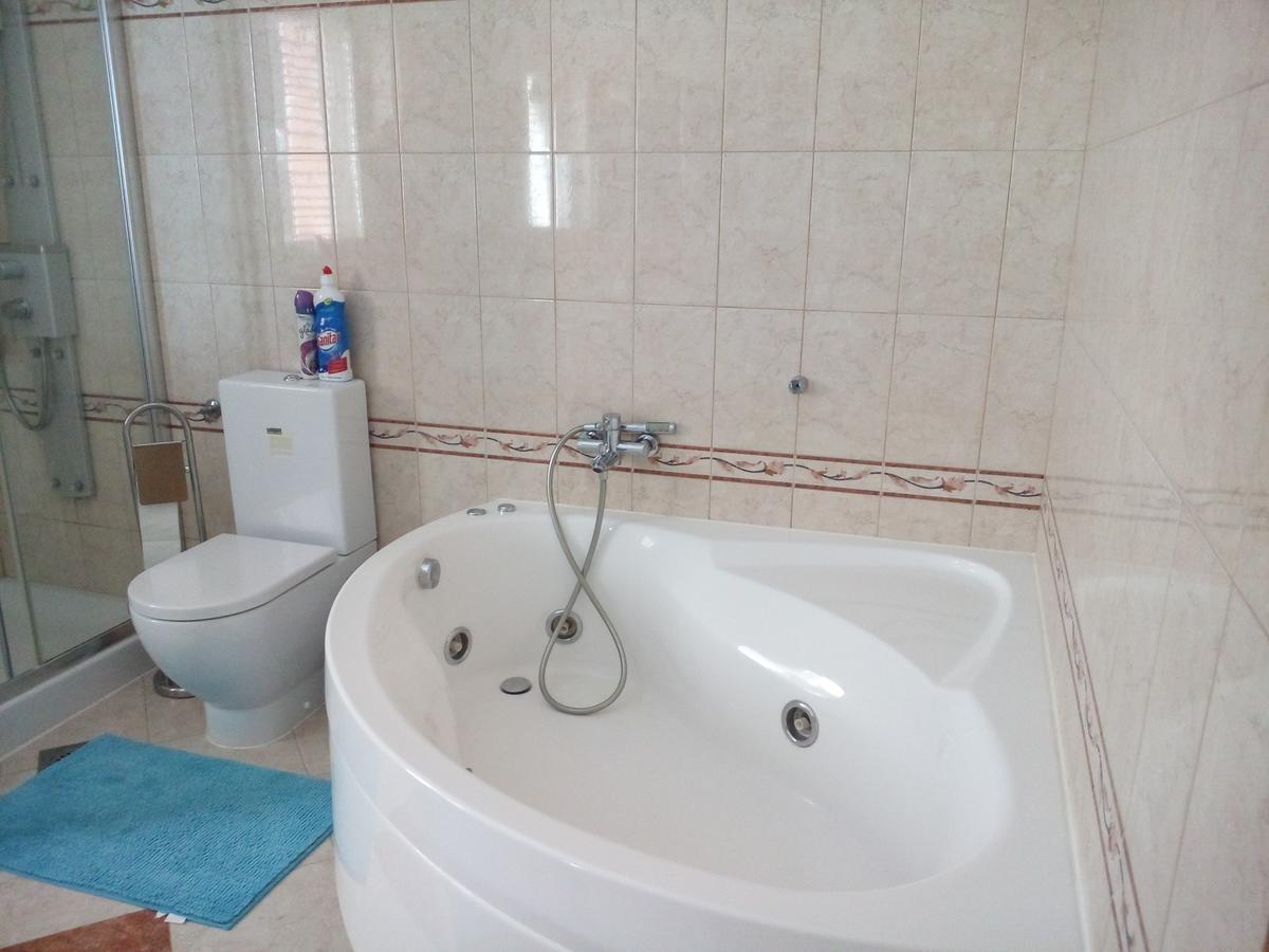 Apartments Villa Fernetich Premantura Bagian luar foto